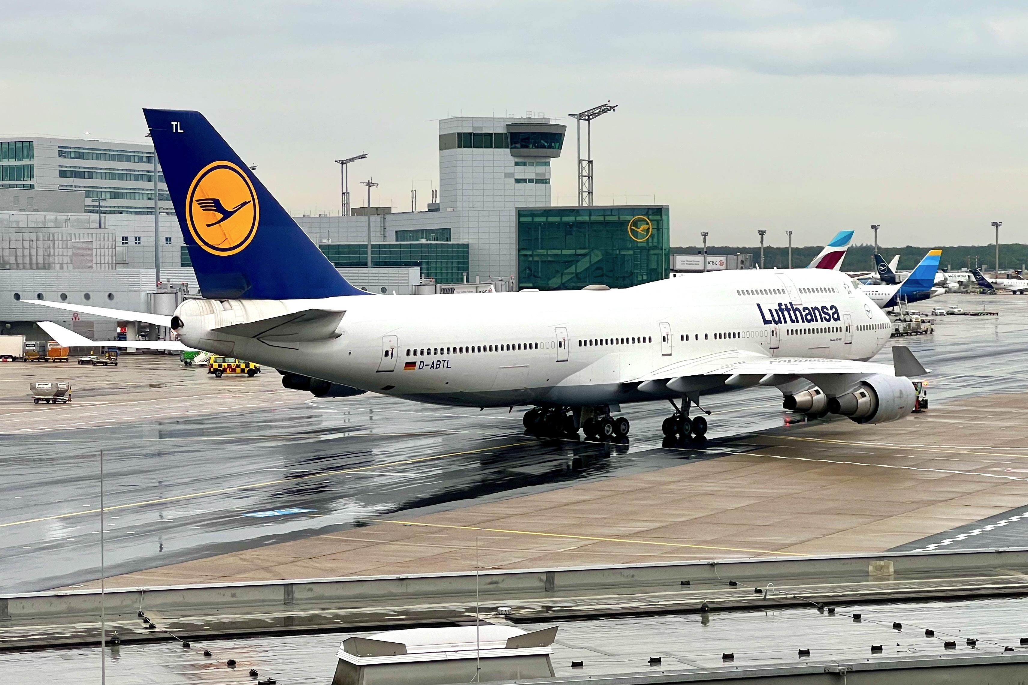 Aeroporti in tutto il mondo | Travel Guide, image size:3424x2283